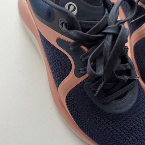 Lululemon Chargefeel Low Womens Workout Shoe - Picture 4 of 7